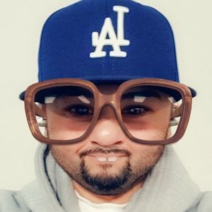 Meet your Posher, Julio